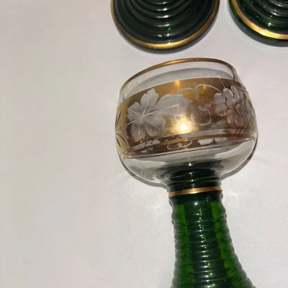 Set of 3 Green Glass Gold Trimmed Goblet Wine Glasses Textured Fruit
